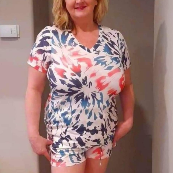 Colorful Loungewear!! - Picture 1 of 1